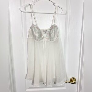 Y2K Seductive Wear Sheer Babydoll w/ Floral Embroidered Bust Vintage White Med